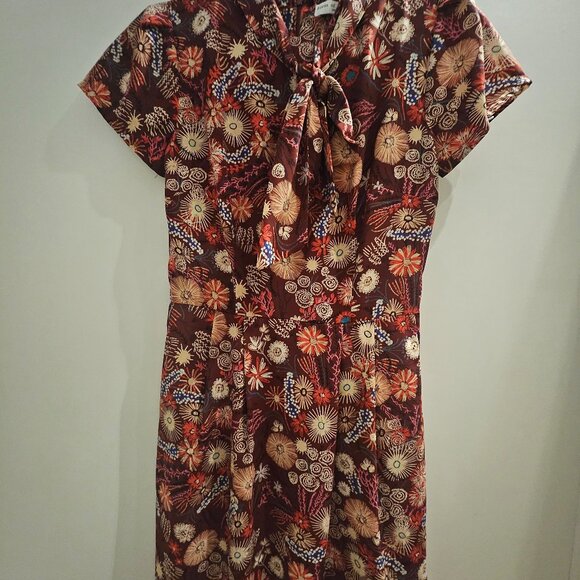 Dress - Picture 1 of 2